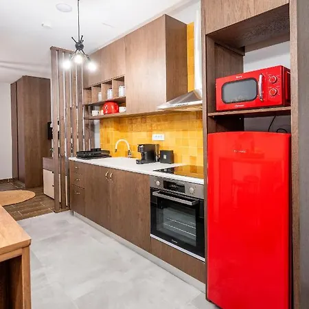 Anna * コス・タウン